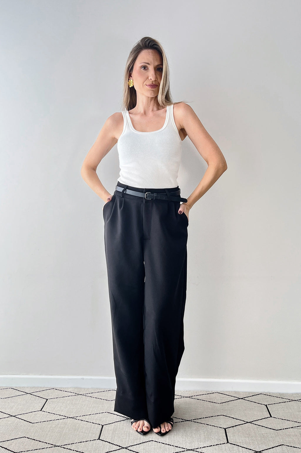 Calça Pantalona Alfaiataria Preta Feminina