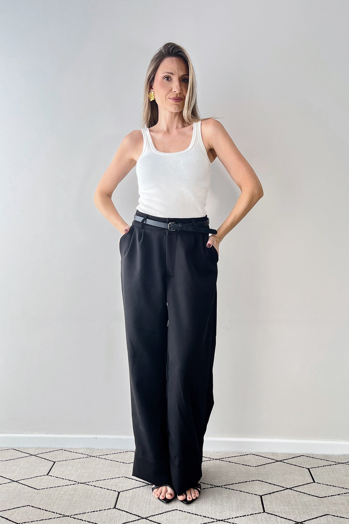 Calça Pantalona Alfaiataria Preta Feminina