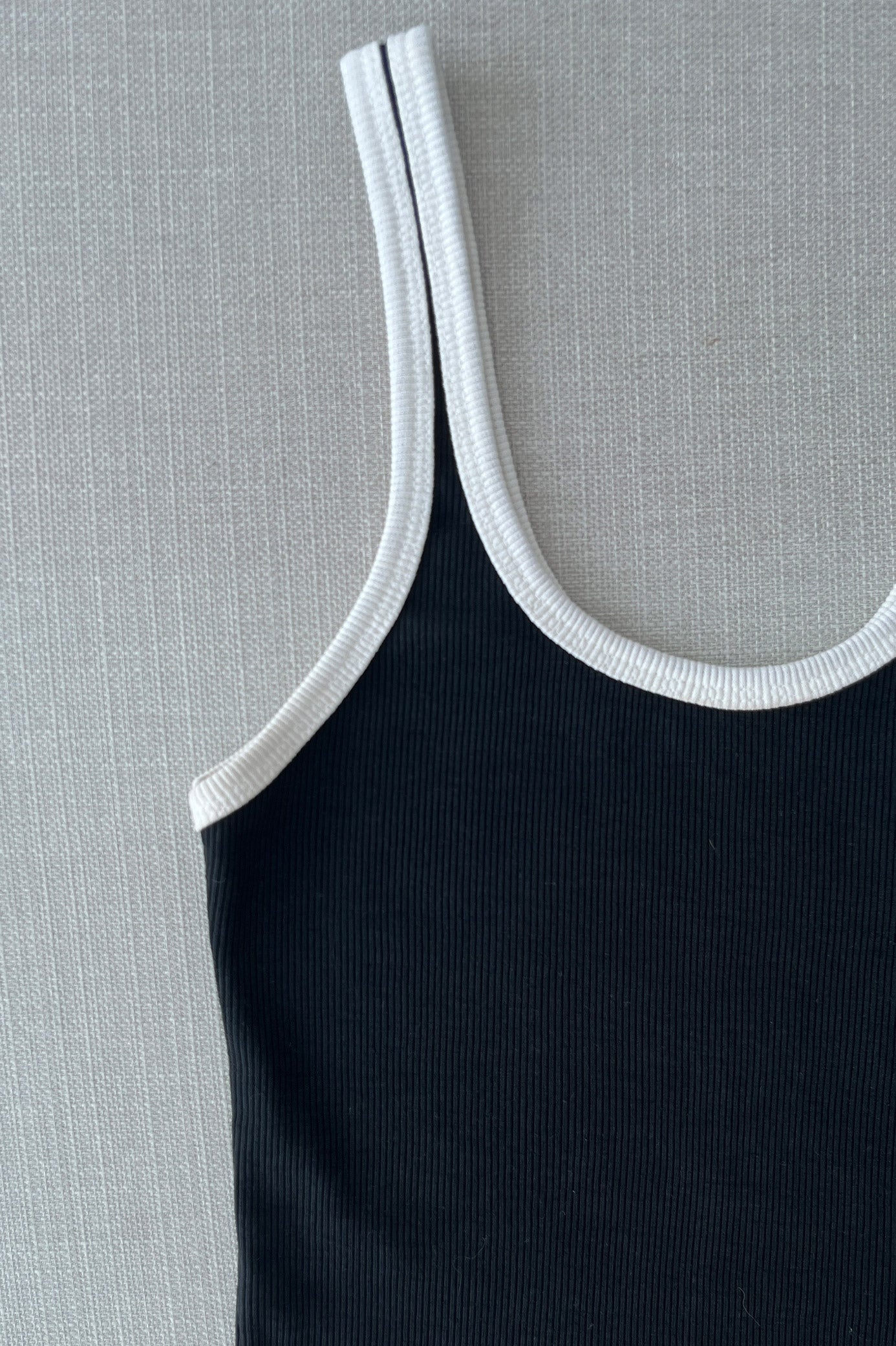 Regata Feminina Canelada Algodão Ribana Premium Preta com Branco