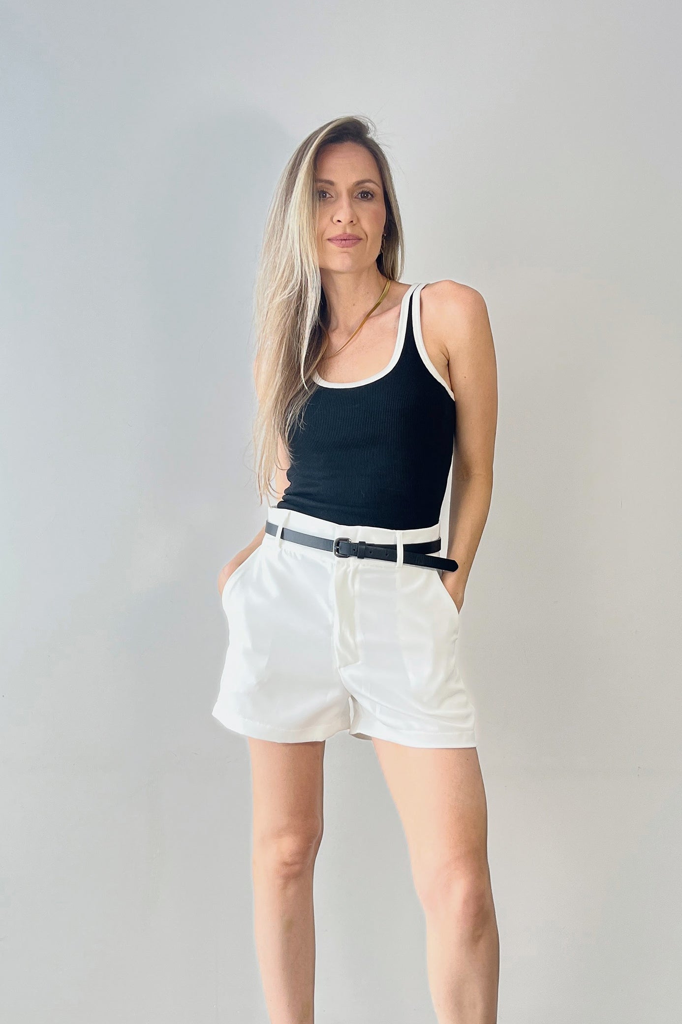 Short Alfaiataria Feminino Off-White
